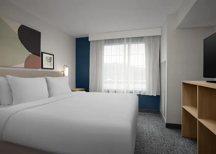 Spark By Hilton Washington Meadowlands Blvd