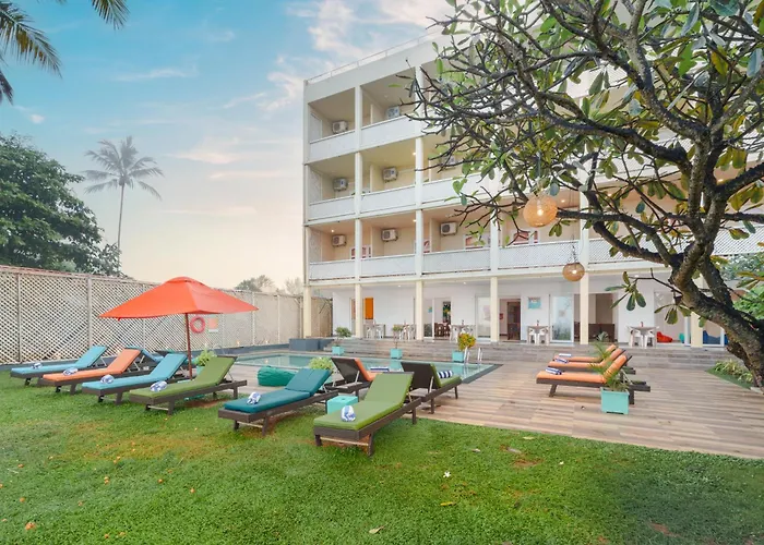 J Negombo