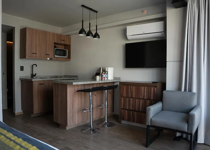 Hotel Block Suites
