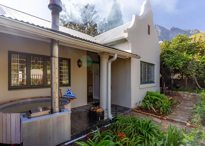 Camps Bay Village - Stone Cottages