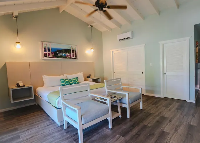 Pineapple Beach Club (Adults Only)