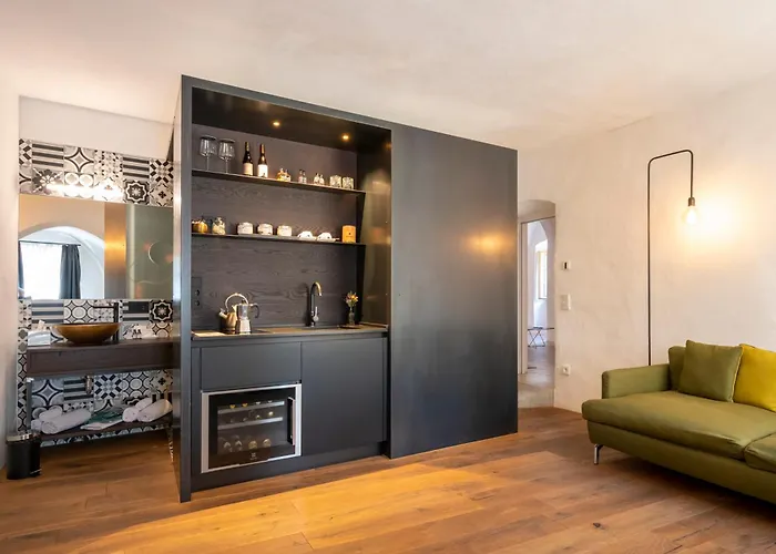 Flurin Suites