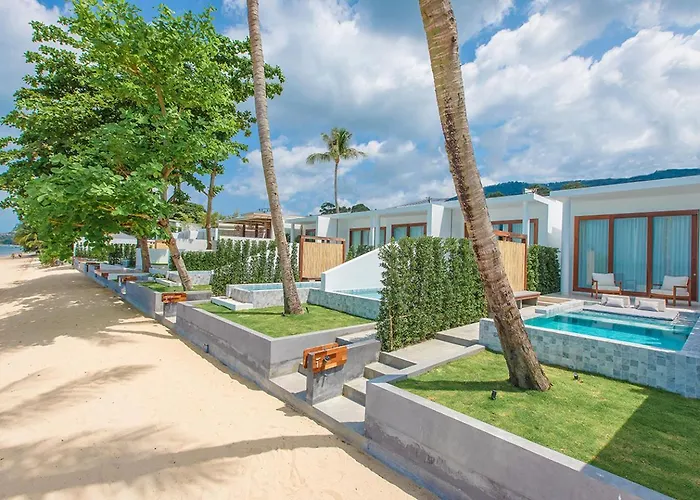 White Whale Beachfront Pool Villa