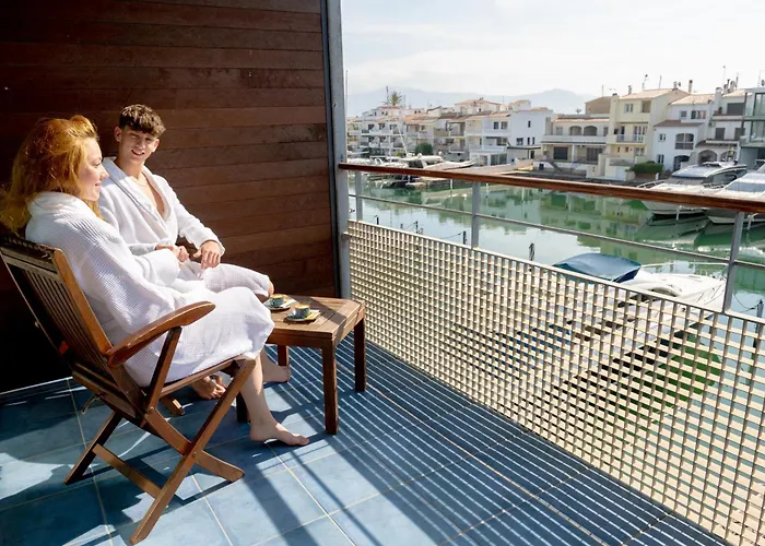 Hotel Port Salins By Pierre & Vacances Empuriabrava