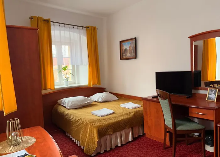 Hotel Przy Oslej Bramie - Zamek Ksiaz