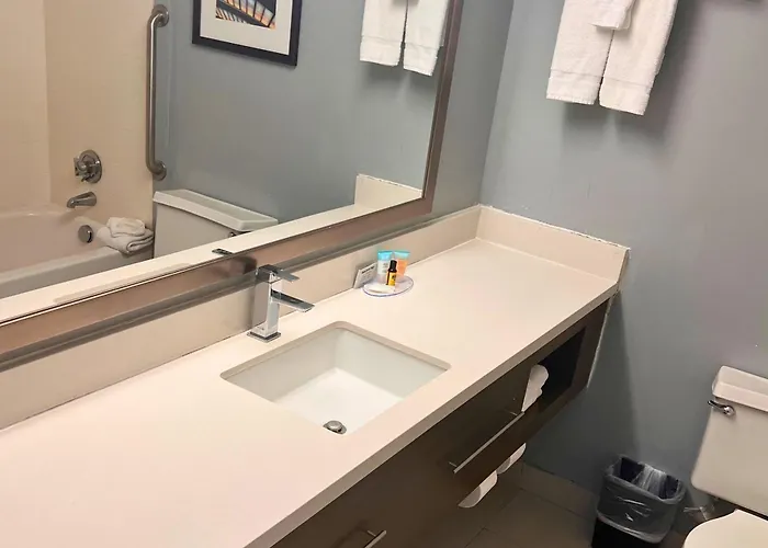 Envision Hotel & Conference Center Mansfield-Foxboro