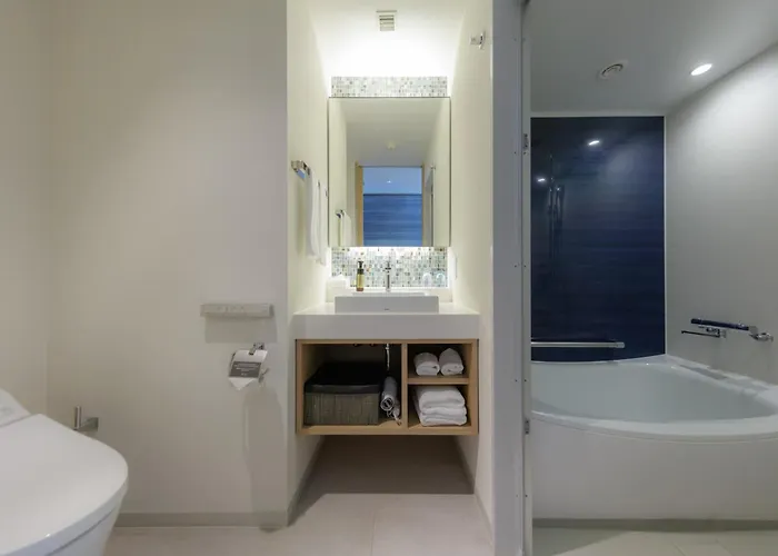Jr Kyushu Hotel Blossom Naha