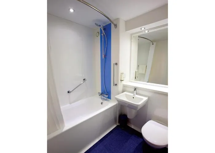 Travelodge Kinross M90