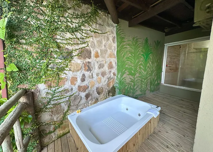 Hotel Boutique Ananas Cambaquara