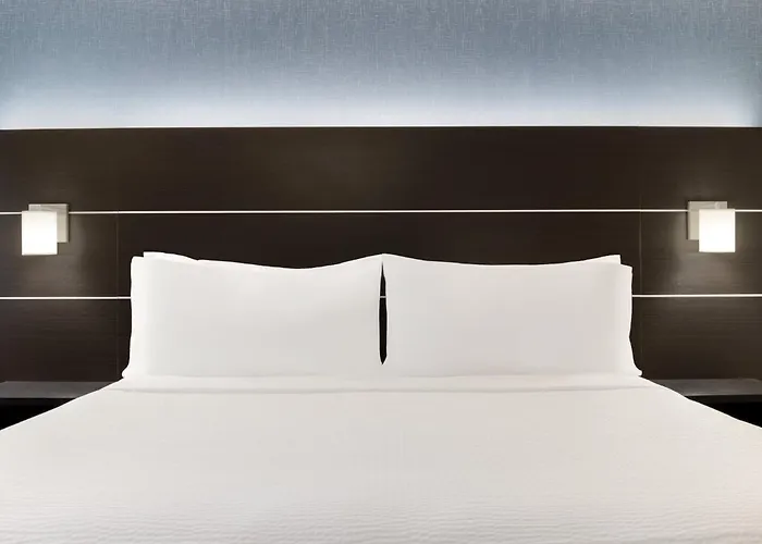 Holiday Inn Express & Suites Eugene Downtown - University By Ihg