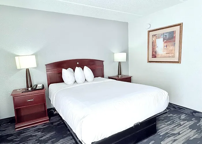 Baymont By Wyndham Michigan City