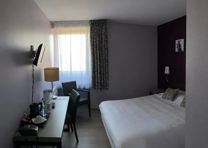 Cit'Hotel La Pyramide