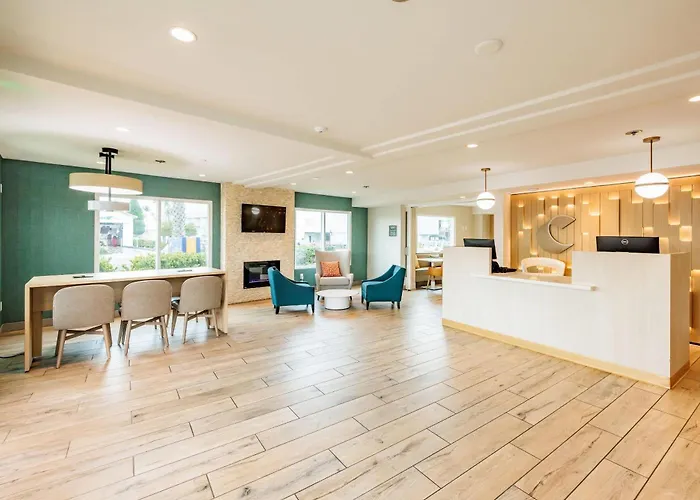 Comfort Inn & Suites Ventura Beach