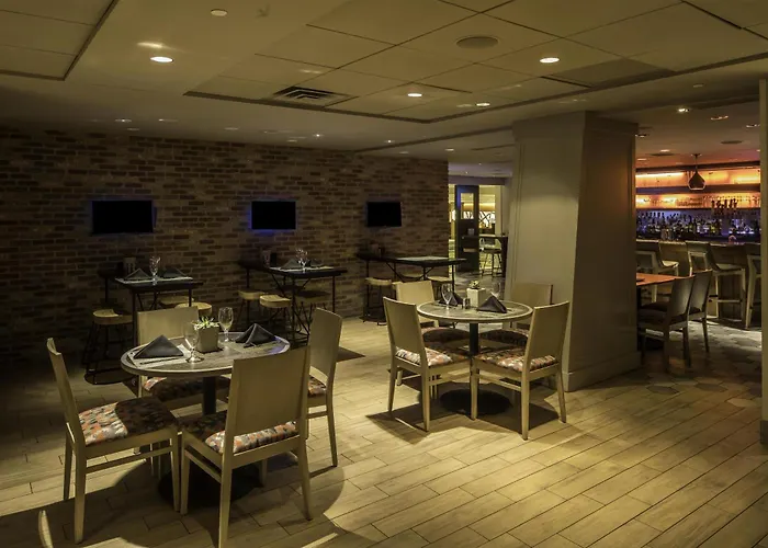 Doubletree By Hilton Hotel & Suites Pittsburgh Downtown