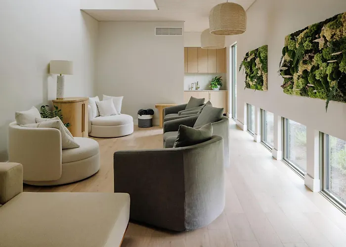 Balcomo, A Ramada By Wyndham Penticton