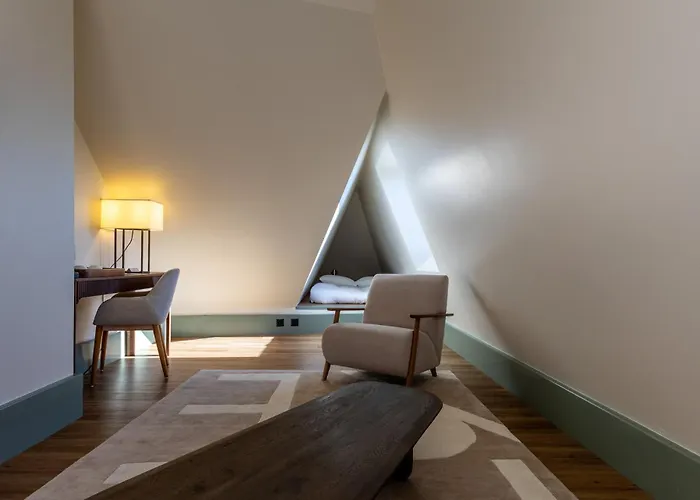 Maison Du Lac Boutique Hotel