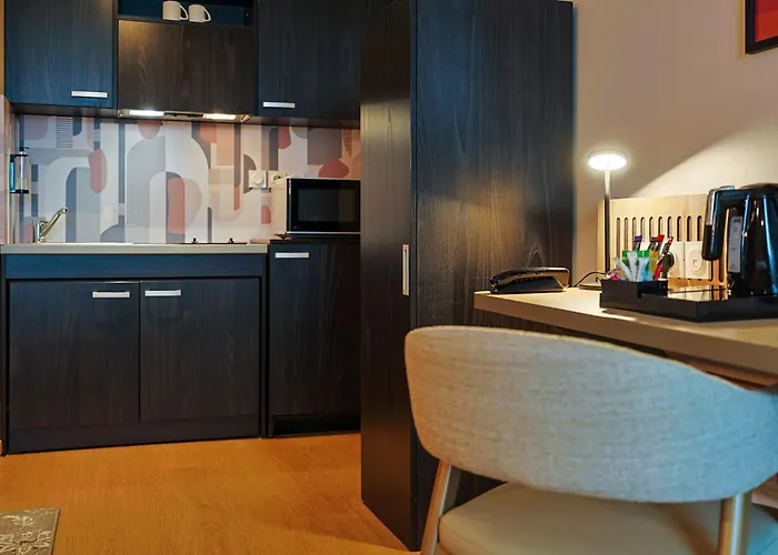 Seven Urban Suites Nantes Centre