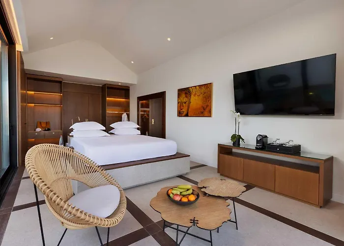 Herbert Samuel Royal Shangri-La Eilat