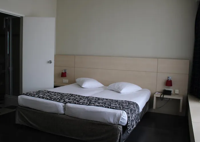 Theater Hotel