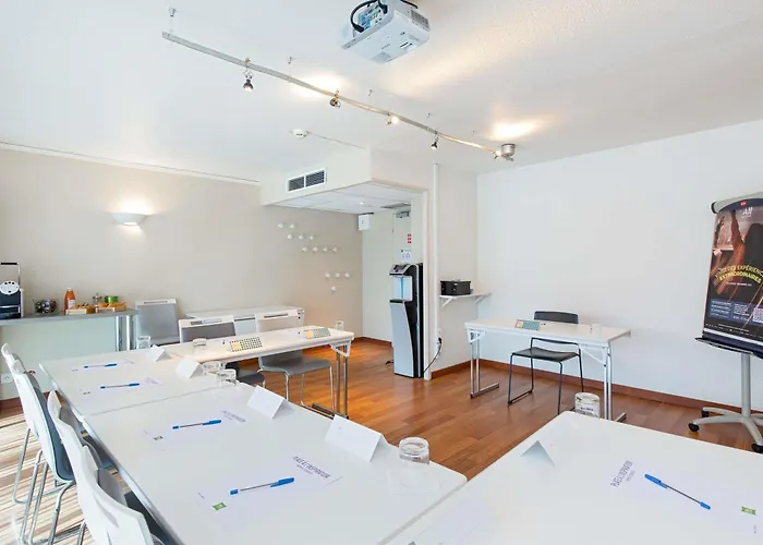 Hotel ibis Styles Toulon Centre Port