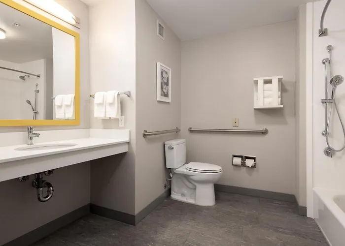 Hampton Inn & Suites Manteca