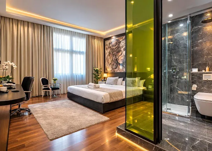 Gallery Art Hotel