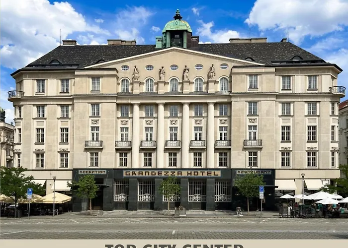 Grandezza Hotel Luxury Palace