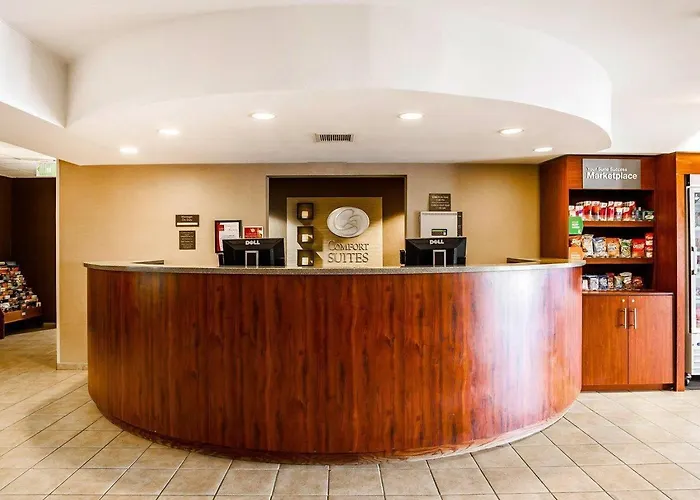 Comfort Suites Independence - Kansas City