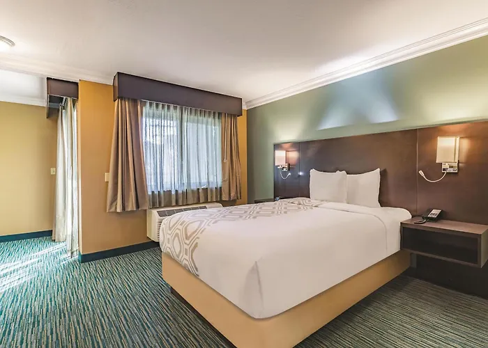 La Quinta By Wyndham San Francisco Arpt West Millbrae-Htd Pool Free Arprt Shtl