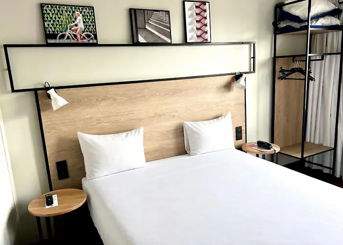 Ibis Etampes Hotel
