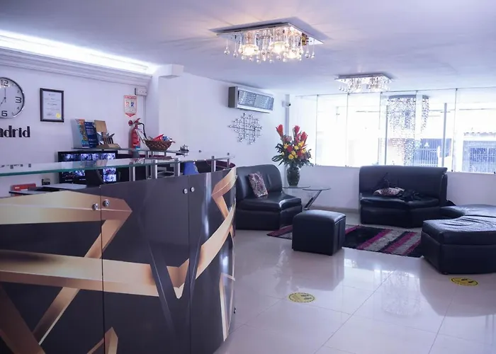 Hotel Calima Real