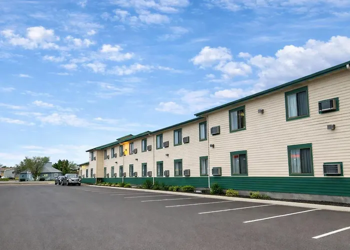 Lone Tree Inn