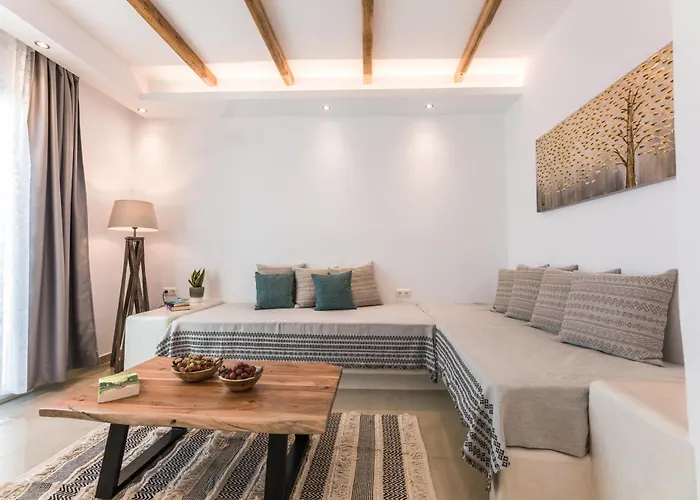 Naxos Grand Hotel