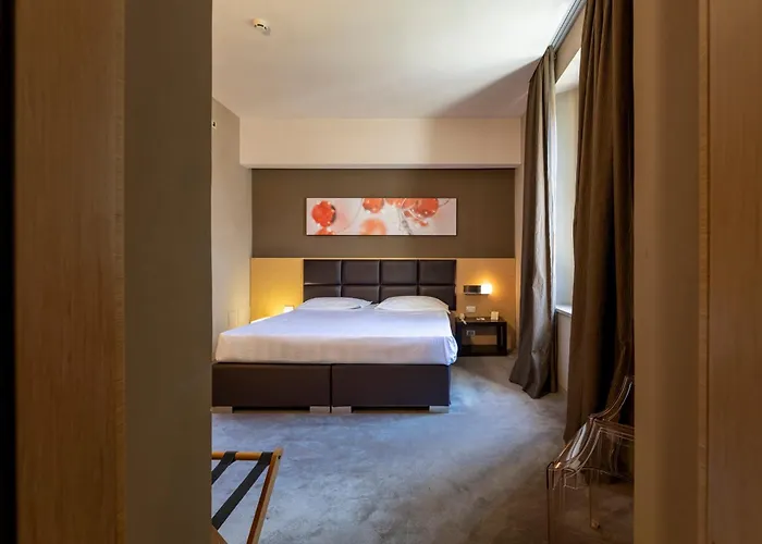 Unahotels Villa Dei Platani Foligno
