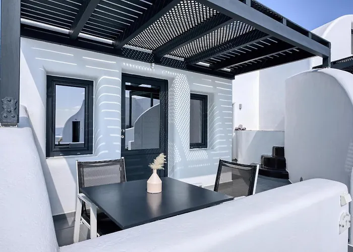 Oia Suites