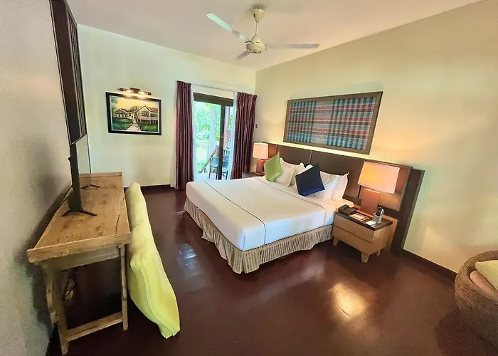 Tunamaya Beach & Spa Resort Tioman Island