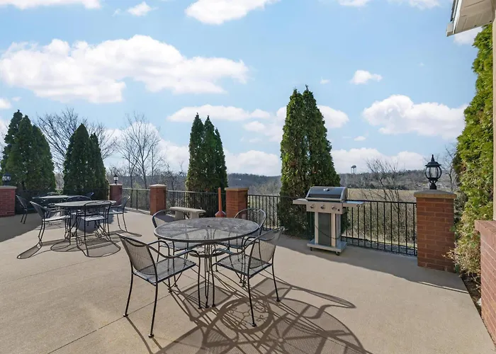 Best Western Plus Capital Inn