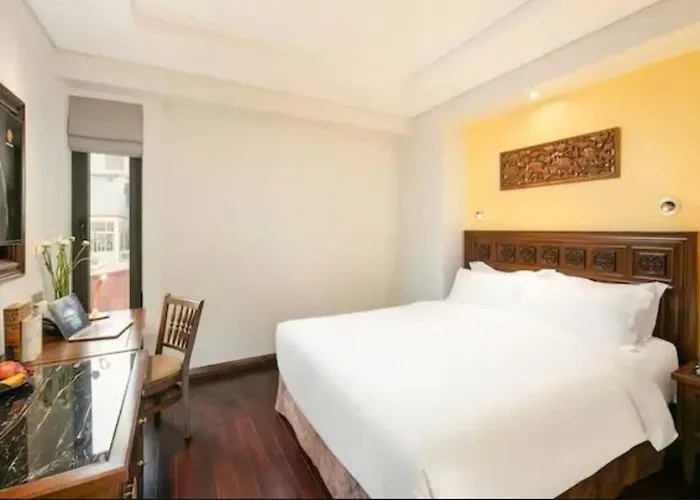 Lucien Hanoi Lakeside Hotel & Rooftop