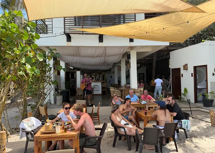 Makao Beach Hotel Palomino