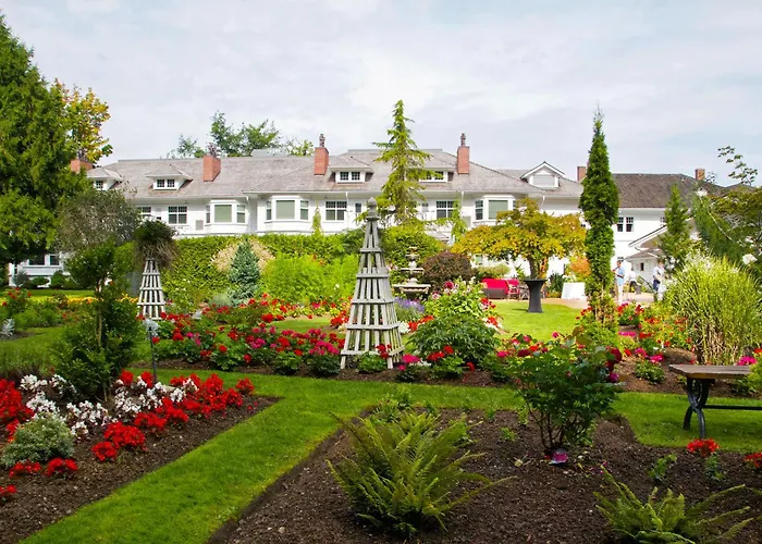 Crown Mansion Boutique Hotel & Villas