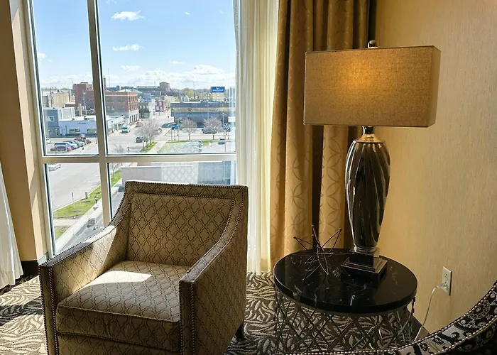 Doubletree By Hilton Bay City - Riverfront
