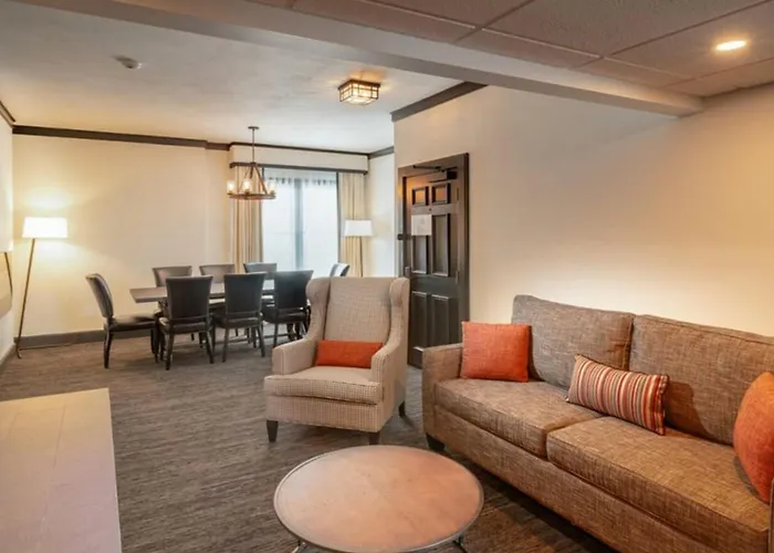 The Craftsman Inn & Suites Fayetteville