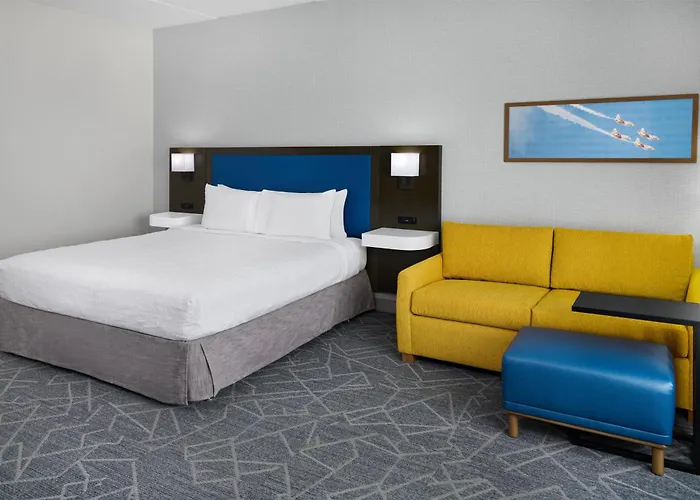 Hampton Inn & Suites Syracuse North Airport Area