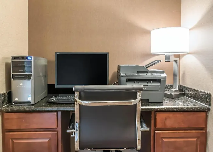 Comfort Inn Lancaster County Columbia
