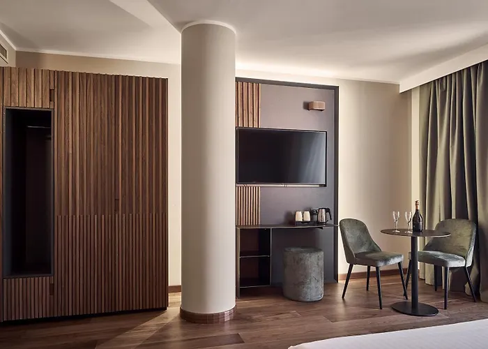 Hotel Kristal Palace - Tonelli Hotels - Adult Friendly Riva del Garda
