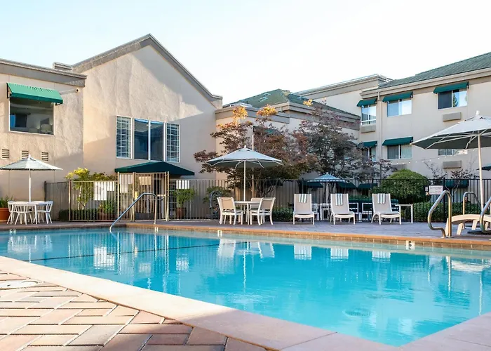 Holiday Inn Auburn By Ihg