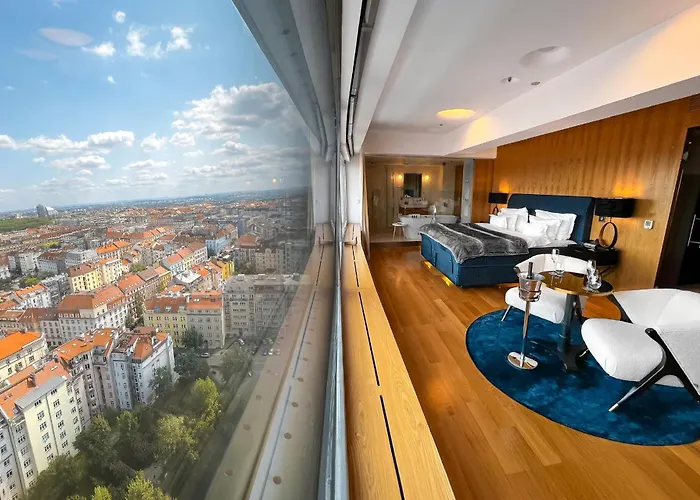 Sky Suite Hotel