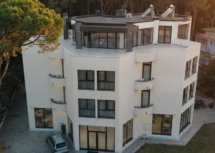 The Honeycomb Boutique Hotel Golem 