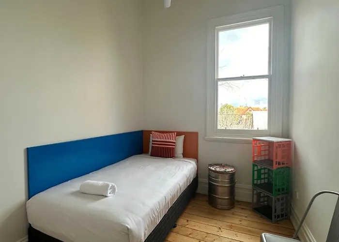 Ark Apartments