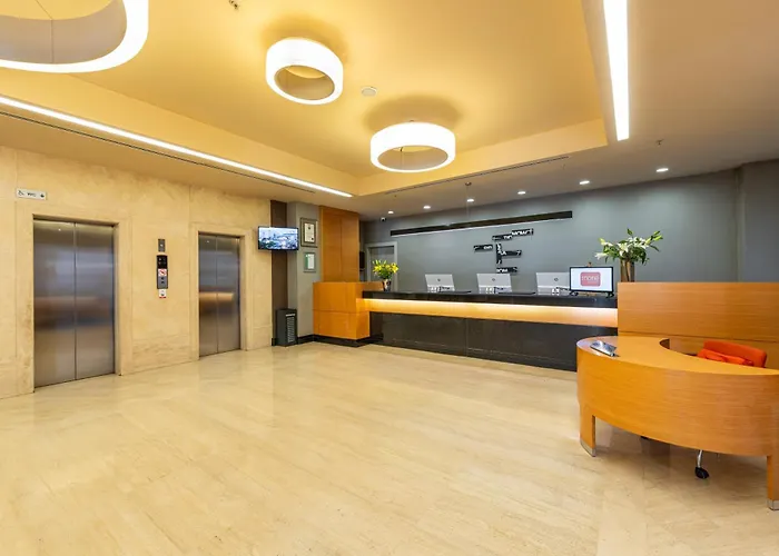 Midtown Hotel